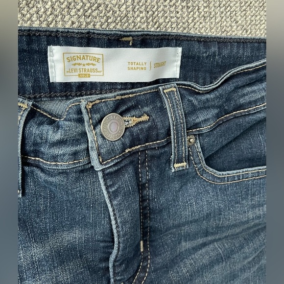 Levis Signature Midrise Bootcut Jeans Dark Indigo W26 - Picture 14 of 14